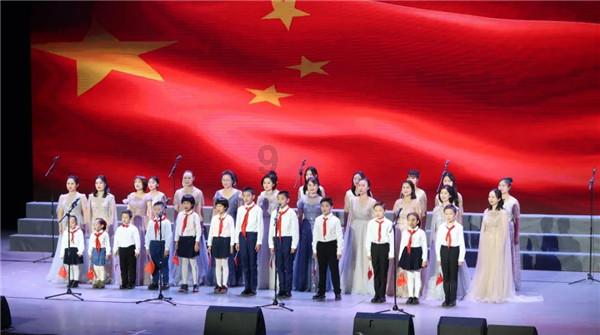 云南镇雄山体滑坡救援持续进行，现场不间断监测，防范次生灾害