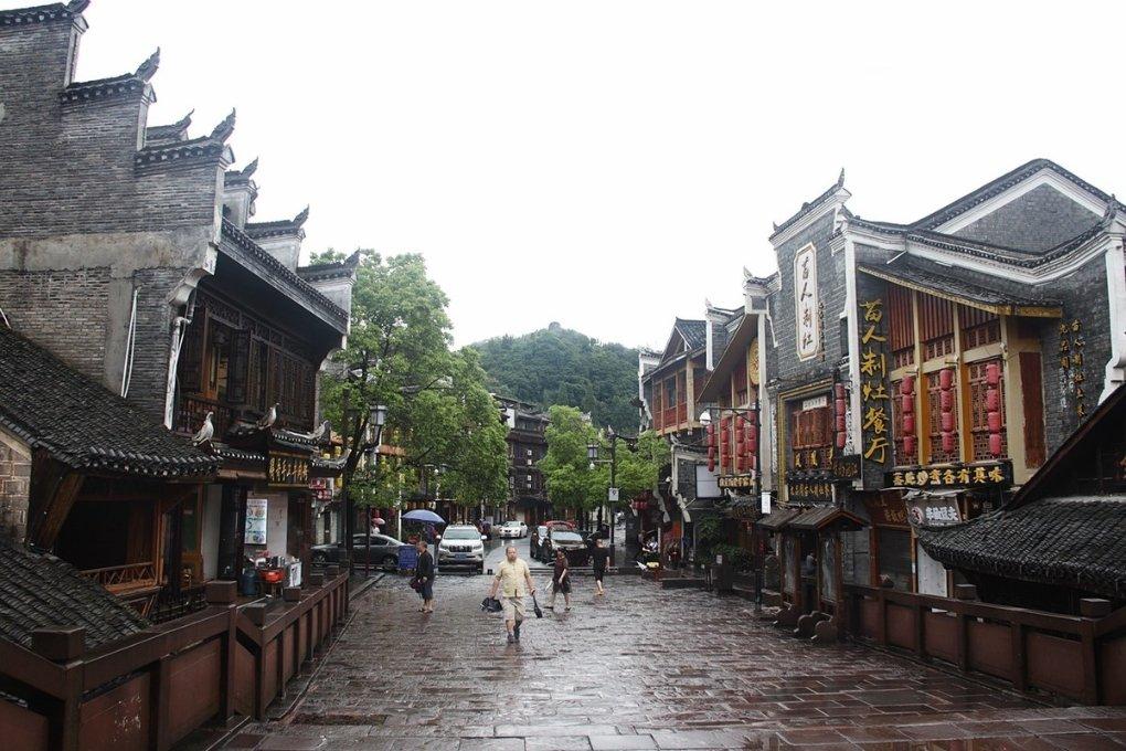 请勿触线