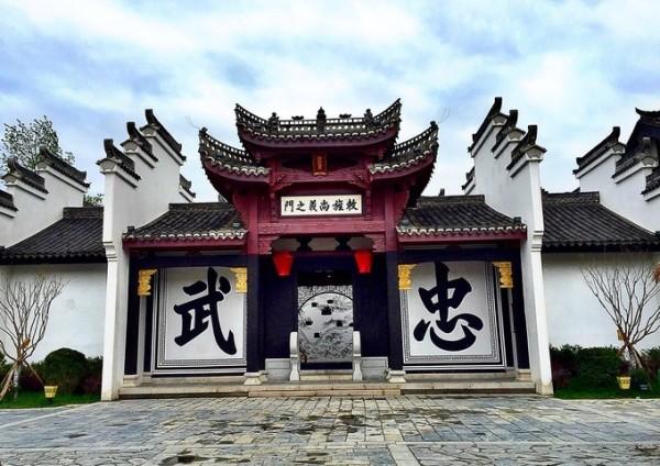 超市老板以为稳赚了 结果他上当了